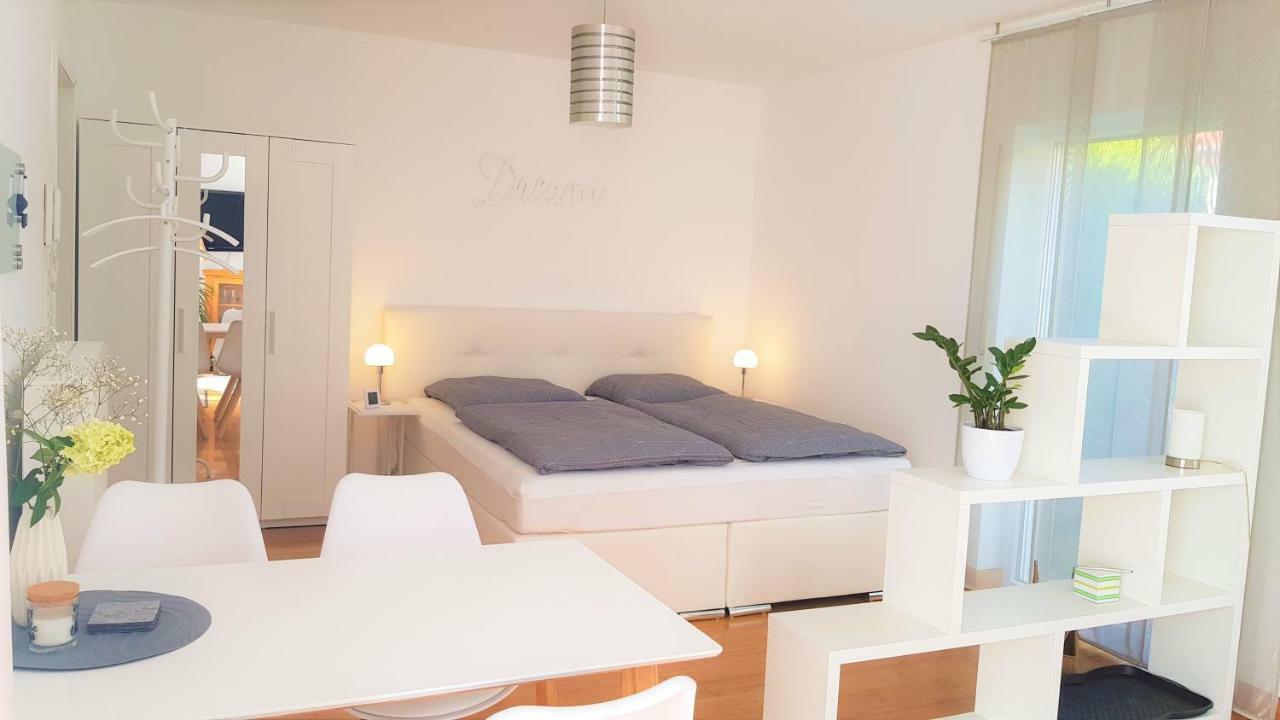 Apartment Am Paradies - 10 Minuten Fussweg Zur Innenstadt Limburg an der Lahn Exterior photo